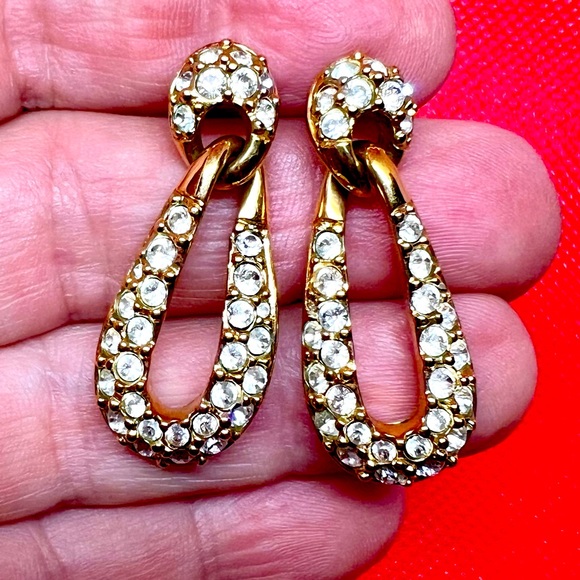 Swarovski Crystal Dangling Post Earrings Gold Plated Swan Stamp EUC - Picture 1 of 13